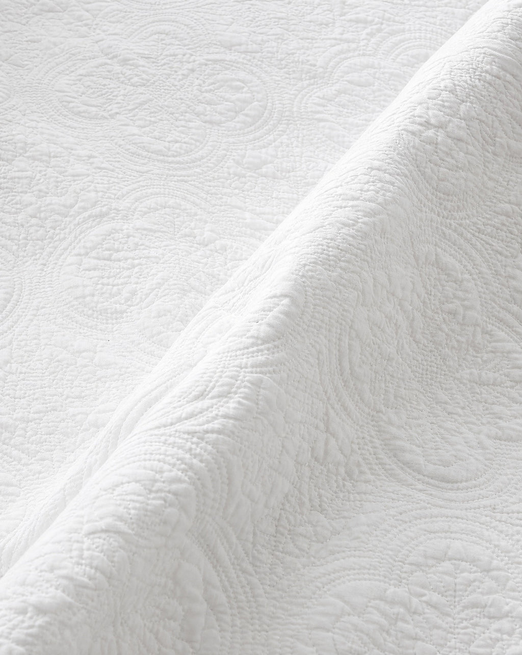 Cotton Quilt Set, close-up on a fold