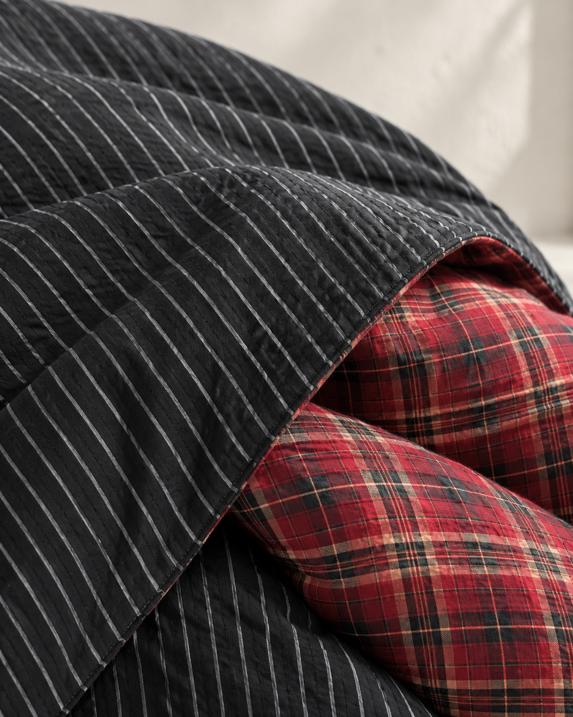 Reversible Pinstripe Tartan Cotton Duvet Cover Set, sham corner and seam