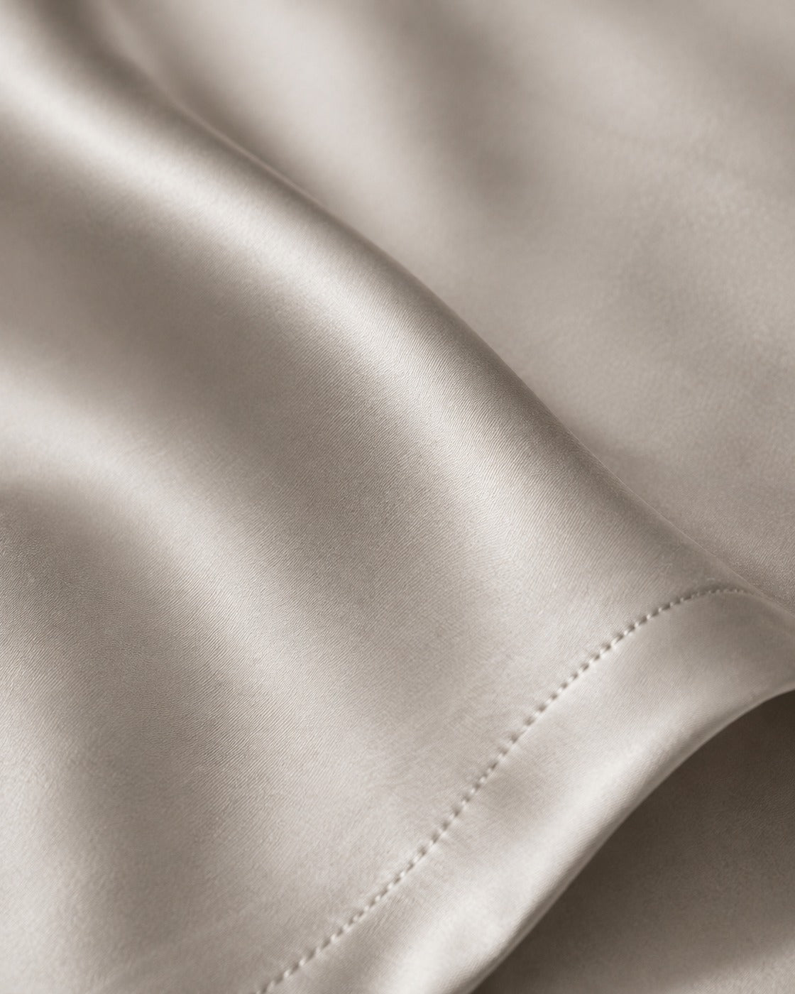 Sateen Duvet Set — close-up on a fold
