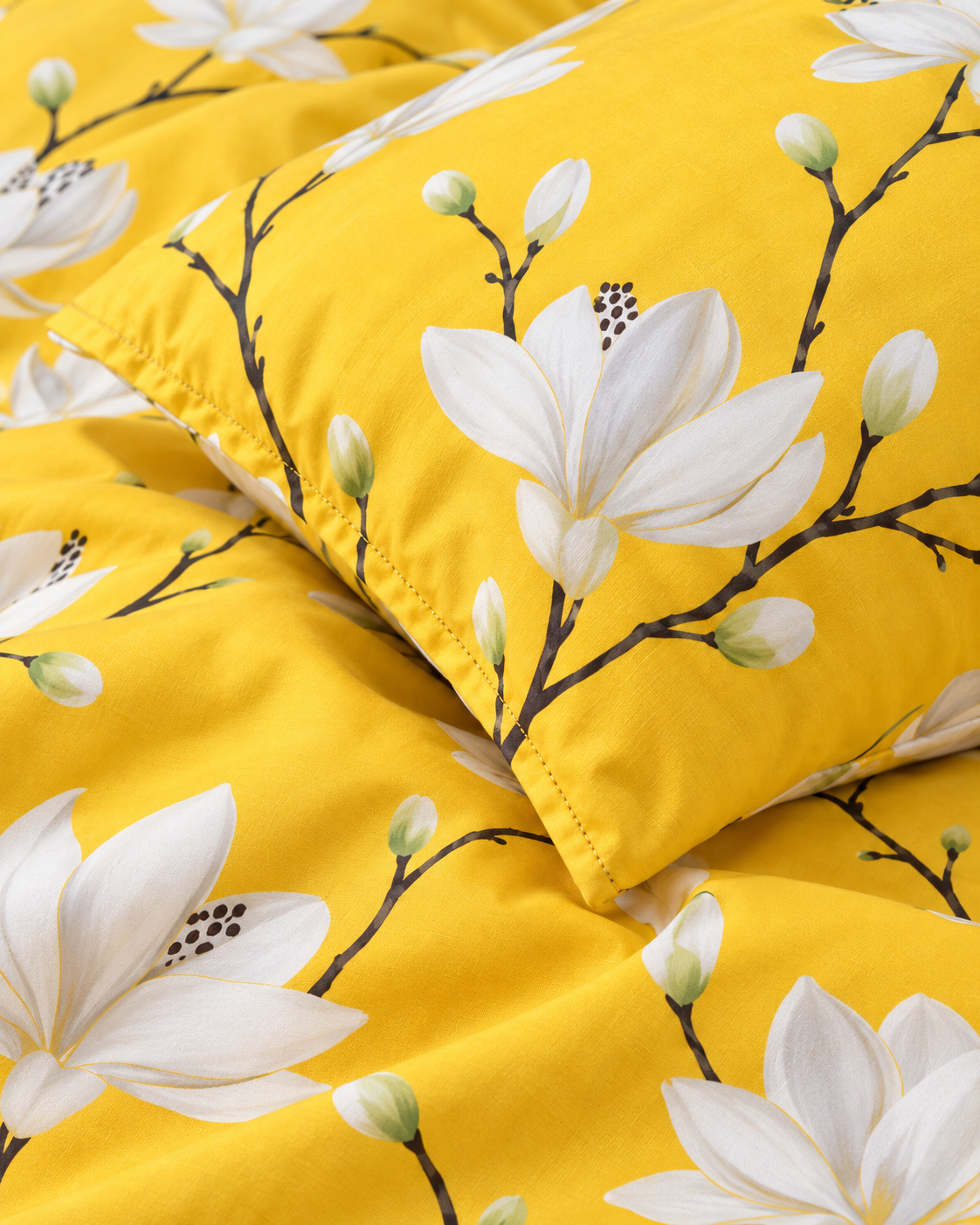 Yellow Magnolia Cotton Sateen Duvet Cover Set, sham corner and seam